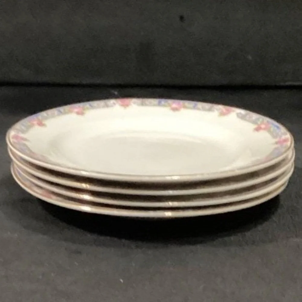 Carrollton H Dessert Plates, Set of 4, Vintage Queen Anne‎ Floral Bone China